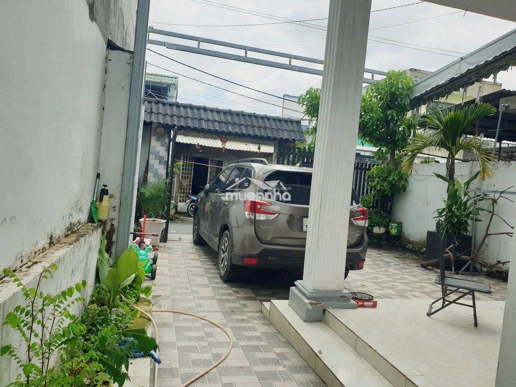 Nhà sân siêu rộng-dt gần 200m2- 2pn sẵn máy lạnh-phù hợp ở +kinh doanh - 2