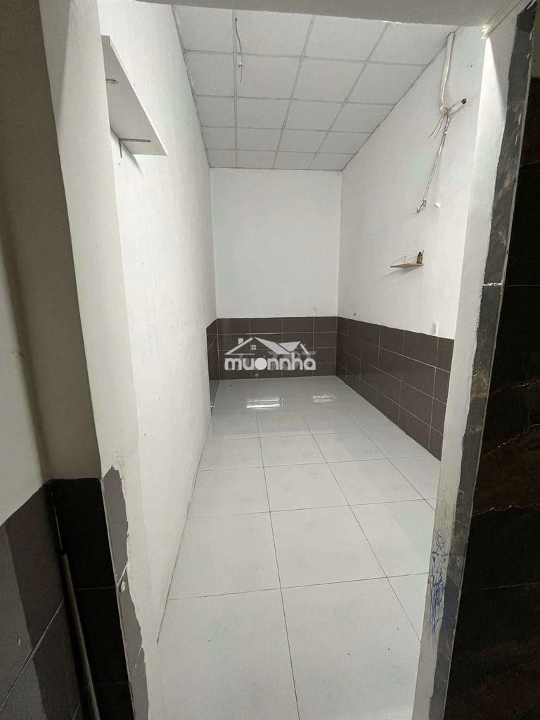 Cho thuê nhà ngay đường 5 cũ sân xe hơi 5triệu - 3