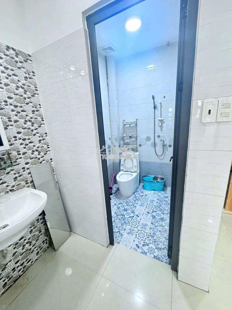 Cần  cho thuê nhà p đht. gần chợ cây sộp.dt 4 x16 1 trệt 3 lầu 4pn 4ws - 3