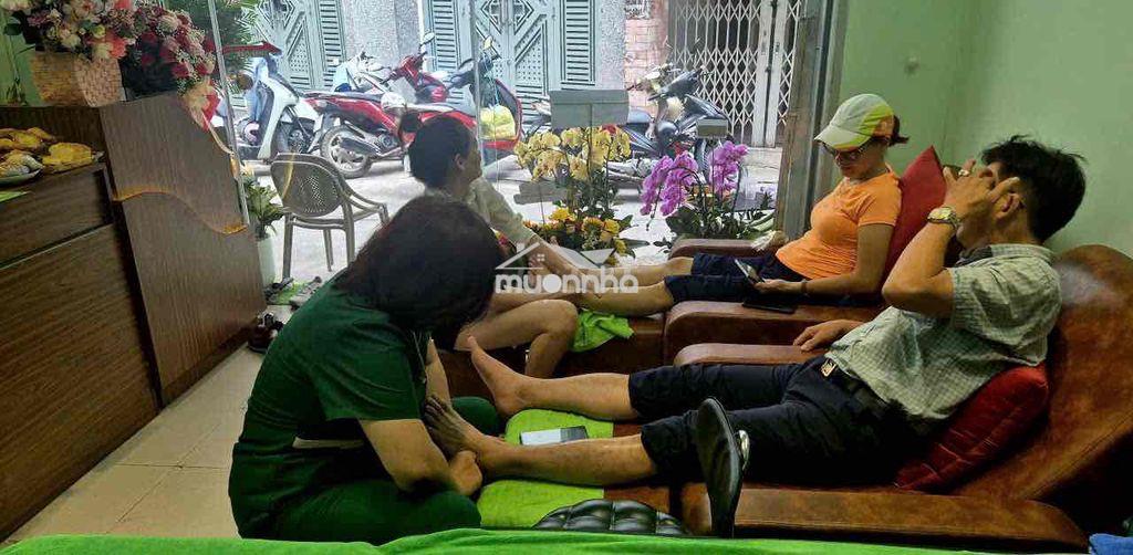 Cần sang lại tiệm spa hẻm 1/ cống quỳnh quận 1 - 3
