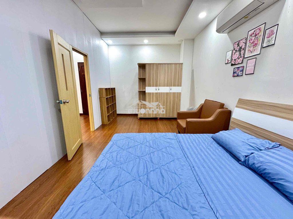 Căn hộ cao cấp 1 phòng ngủ full nội thất rộng hơn 50m2 - 2