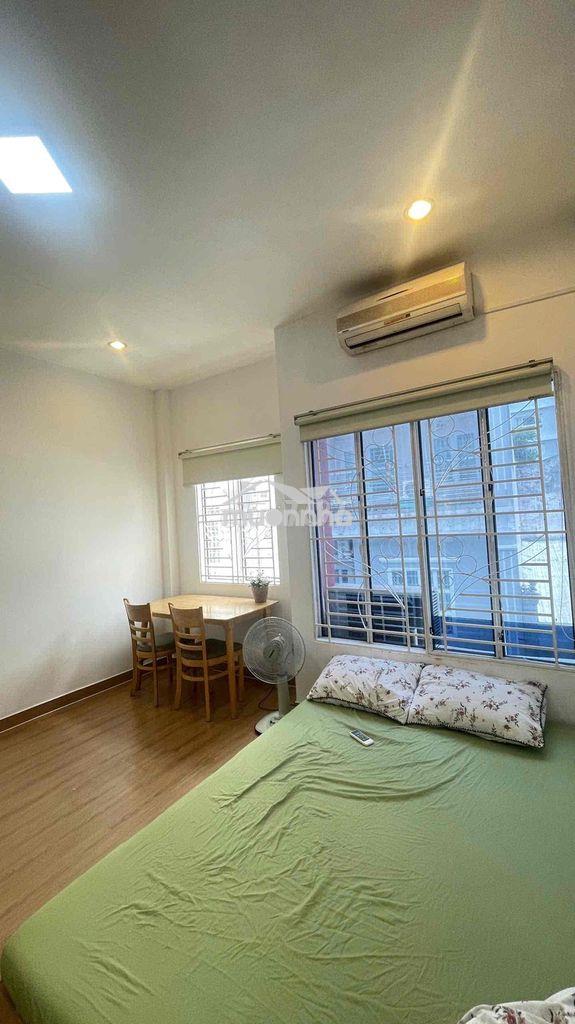 Studio cửa sổ máy giặt riêng ngay nguyễn công hoan - 2