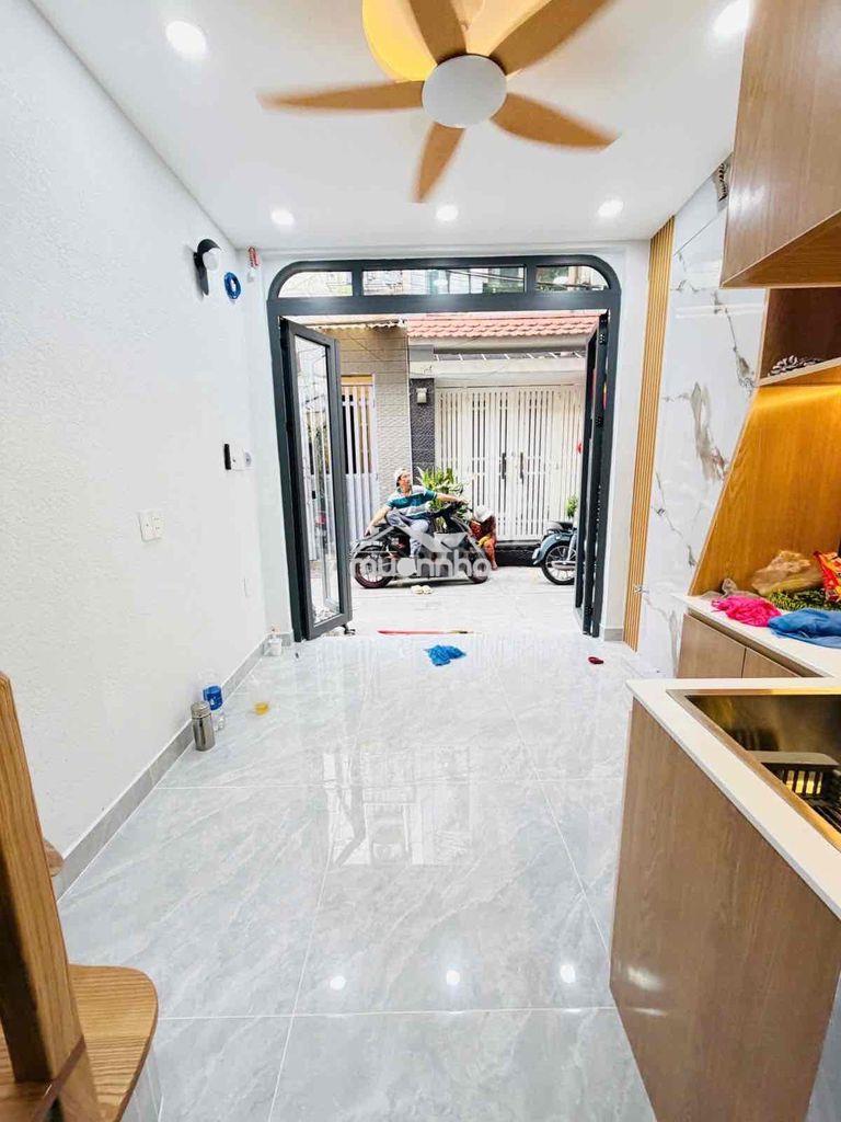 2.7tỷ - nhà nhỏ xinh 3 tầng hẻm 4m quận 10 giáp quận 3 - 2