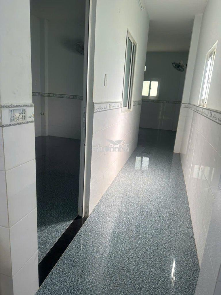 Cho thuê nhà dương quảng hàm dt 4 x 15 1pn,1wc - giá 7,5tr - 3