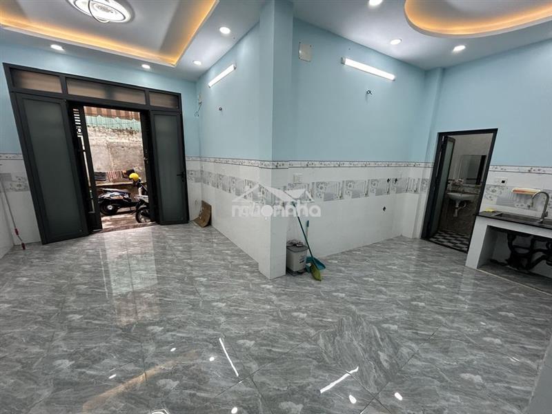 Nhà nc 4pn võ văn kiệt gần chợ hòa bình trần phú bv nhiệt đới q5 q1