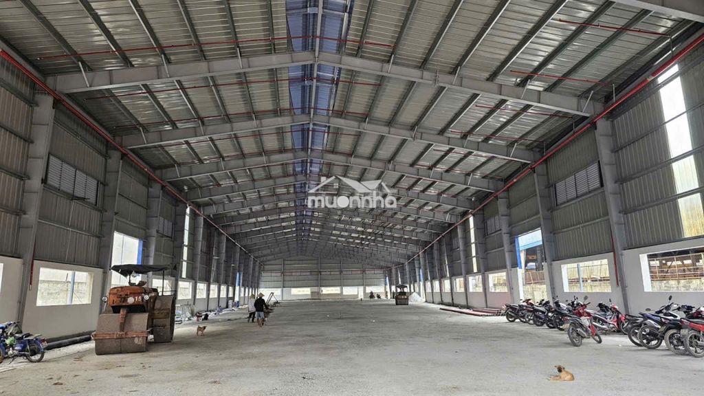 Cho thuê 2600m2 xưởng tân uyên , gía 250 tr ,pccc tự động ,g.tờ đầy đủ - 4