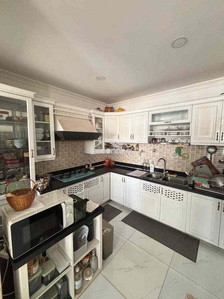 Bán penthouse duplex sky garden 3 - dt 250m2 - trệt + lầu + st - 4