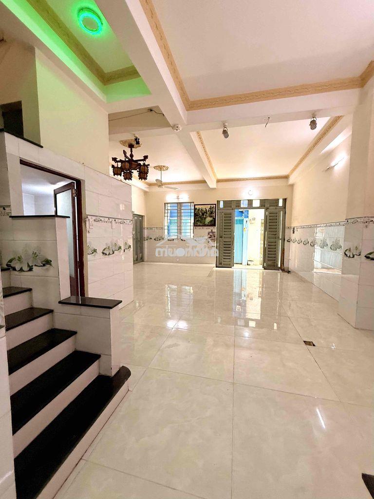 Bán nhà 4 tầng, đường luỹ bán bích - đầm sen, 60m2, 5t9