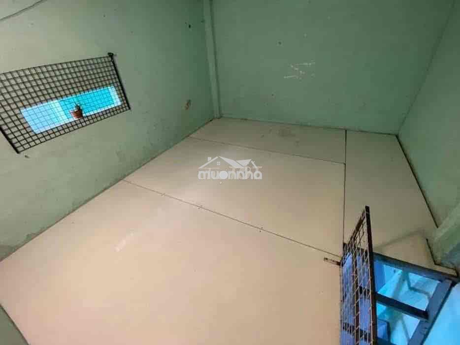 Phòng trọ liên khu 4/5 hẻm 263,phòng1tr800 cọc 1 triệu,gác suốt phòng - 3