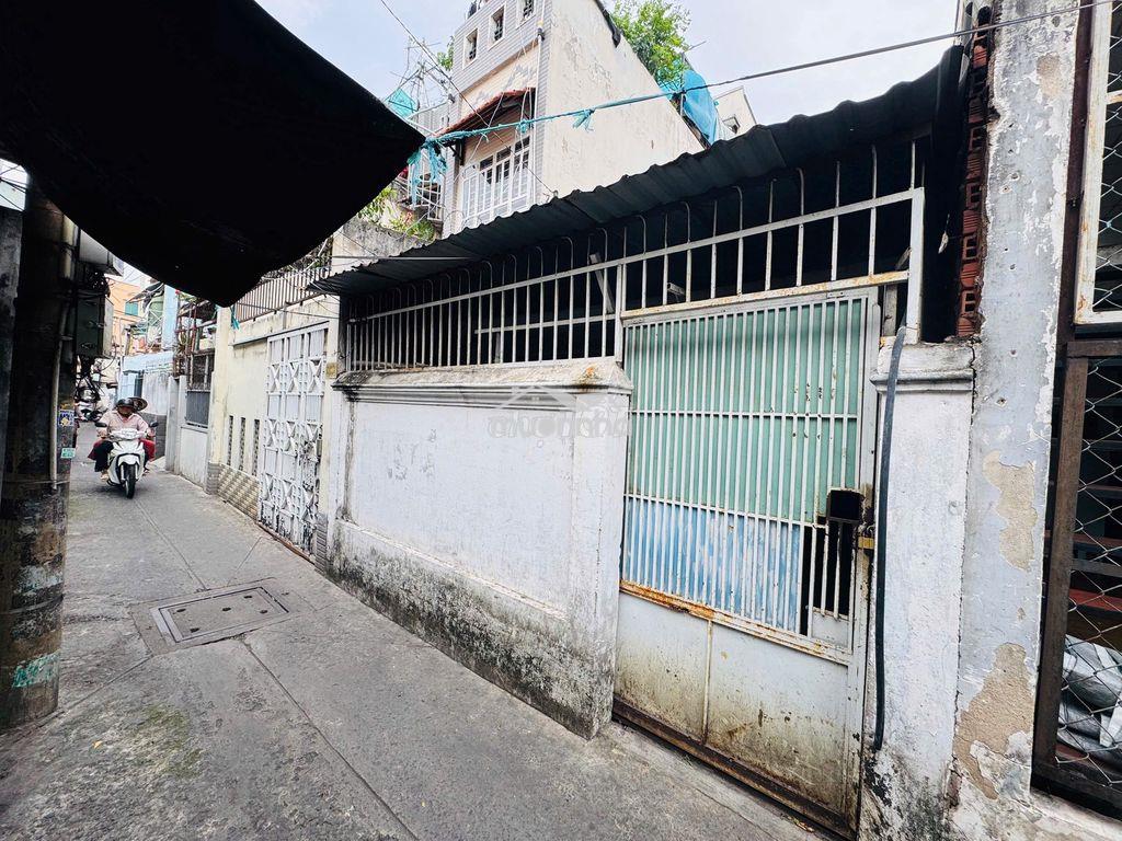 Bán nhà rẽ như cho. sát mt vĩnh hội, đi quận 1 , cách cây cầu. - 3