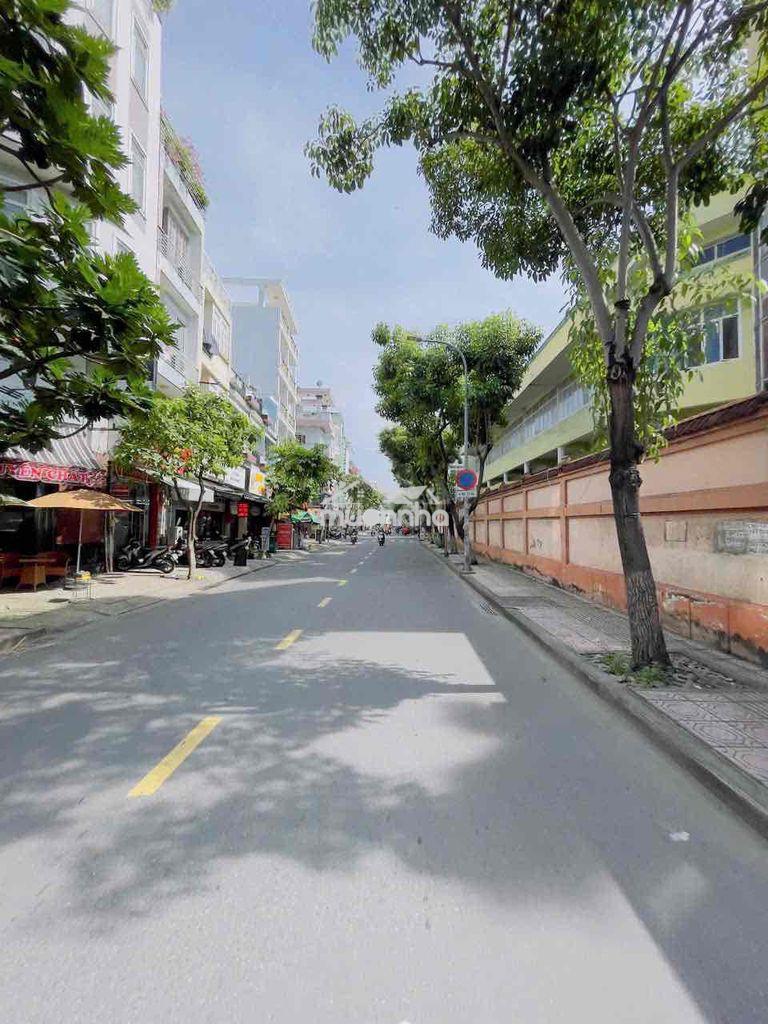Mặt tiền tôn thất thuyết quận 4, 225m2, ngang 6.2x35m, nở 6m - 3