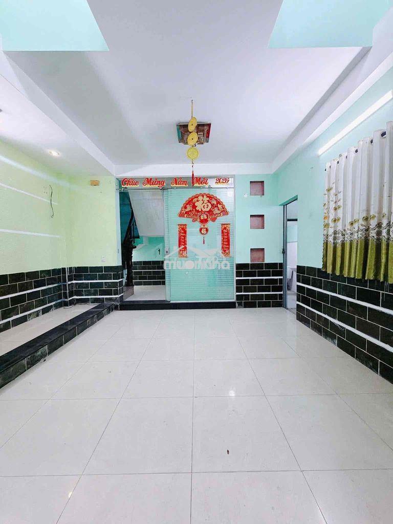 5 tầng đúc 50m² – 3.95tỷ còn thương lượng - 3