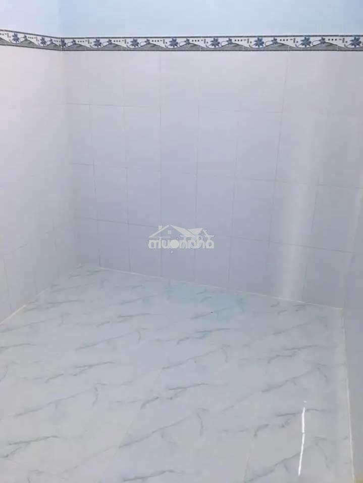 Cho thuê phòng trọ gần đầmsen . đc:106/47/17 lạc long quân , p3 ,q11 - 4