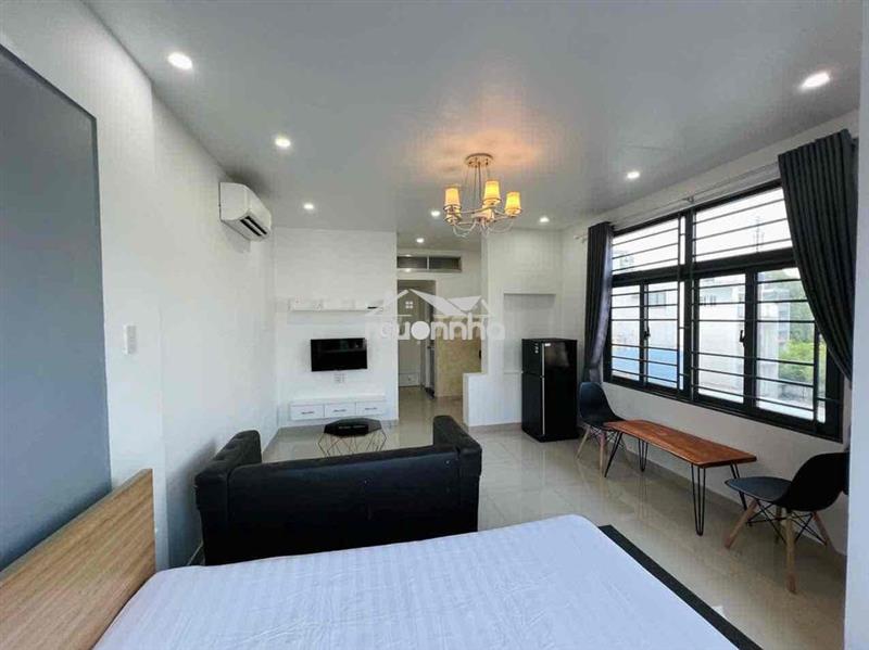 Cho thuê căn hộ ban công 35m2 quận 3