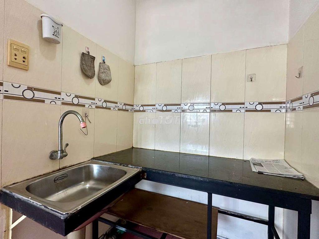 Chính chủ cho thuê phòng cửa sổ lớn - 4