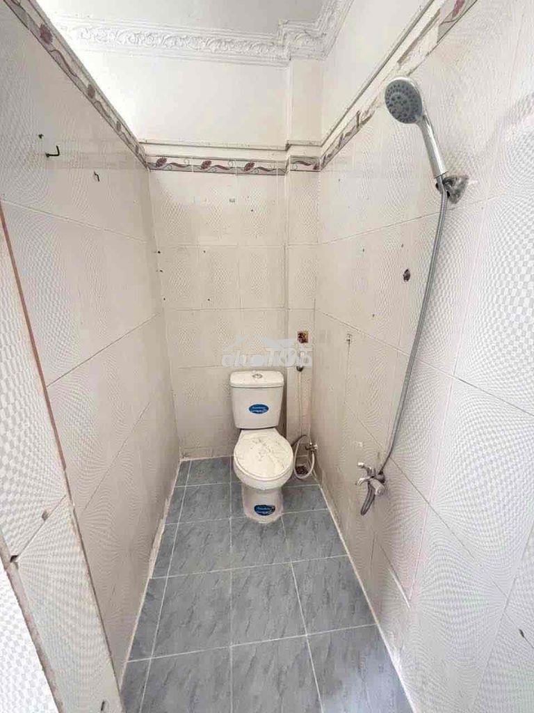Cho thuê nhà trệt lầu hẻm đường 22, phước long, quận 9 - 4