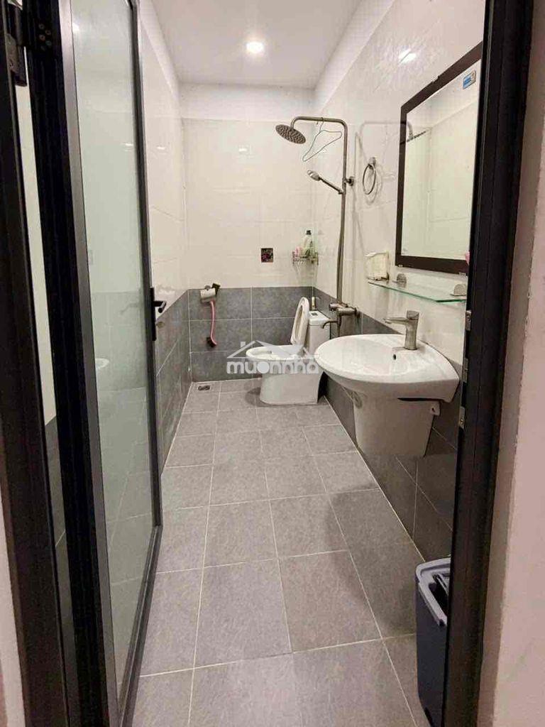 Nhà siêu đẹp_cách ngã 4 ga 300m _5pn giá 12 triệu - 4