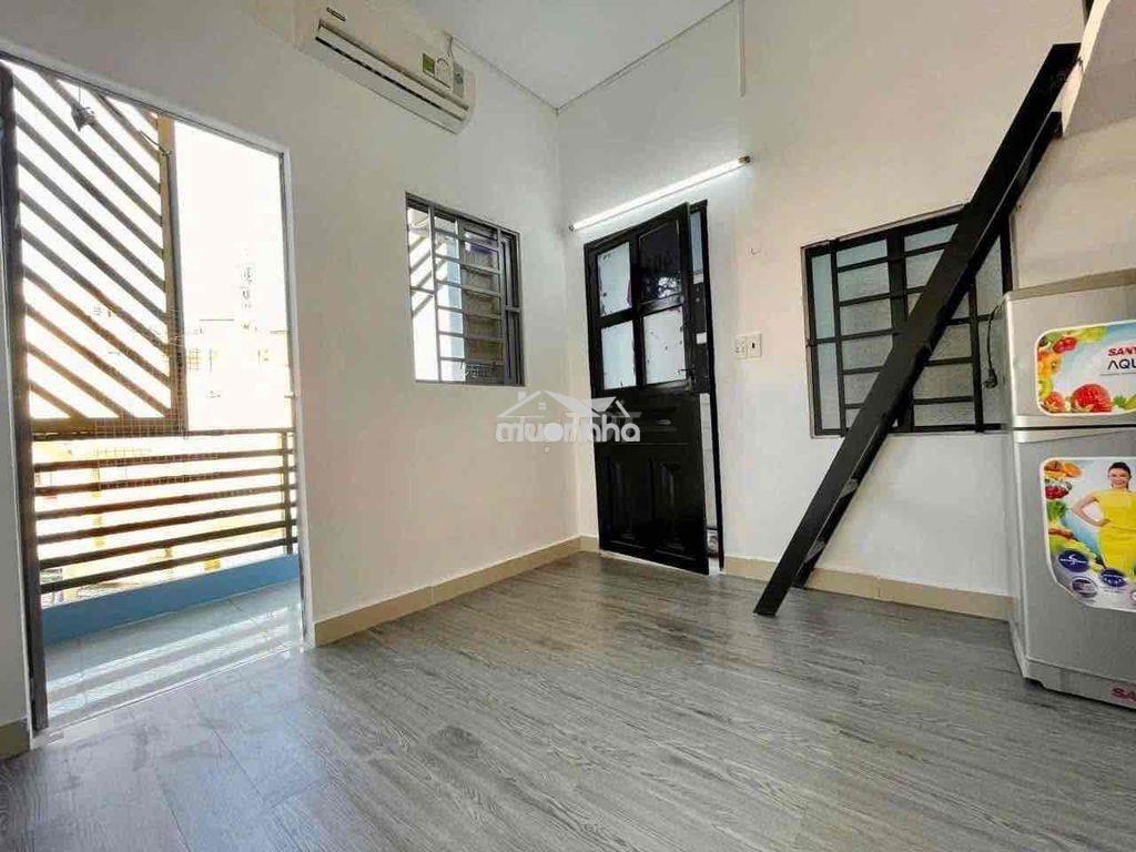 Cho thuê phòng gác máy lạnh, cửa sổ trời, ngay sân bay, nhà ga t3 - 2