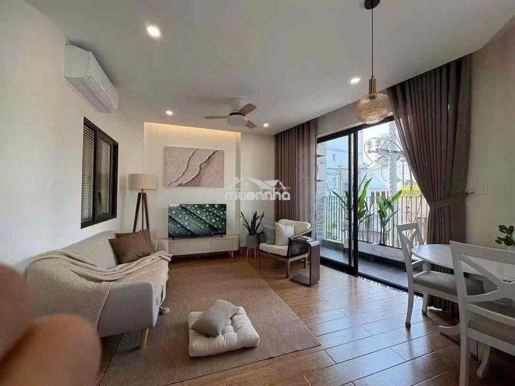 Căn hộ dịch vụ dạng 1pn cho thuê ngay trung tâm q7 sang q4,q1 5p - 2