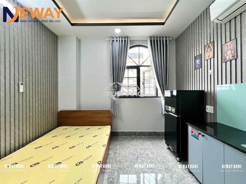 Căn hộ dịch vụ - cửa sổ trời full nội thất cao cấp ngay ngã tư bốn xã