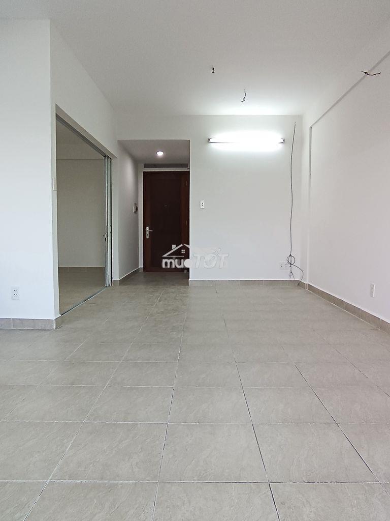 Chính chủ căn ehome 3, dt 50m2, block a1 tầng trung, hướng nam, sổ sẵn