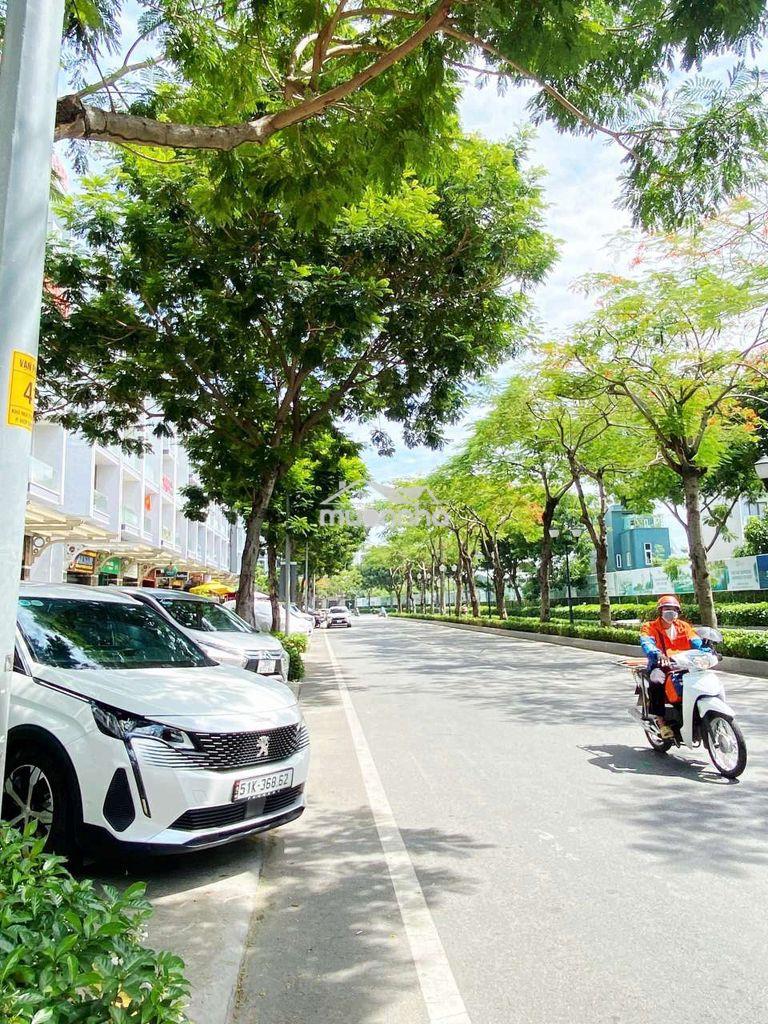 Văn phòng đẹp 80m2 mt nguyễn thị nhung, vạn phúc giá chỉ 11tr