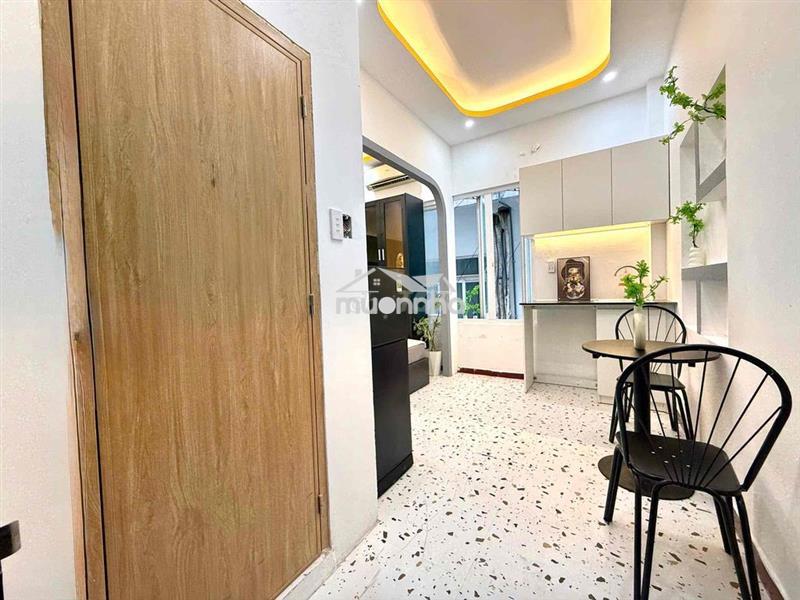 Studio cửa sổ trời full nội thất siêu rộng ngay tại thành thái - q10