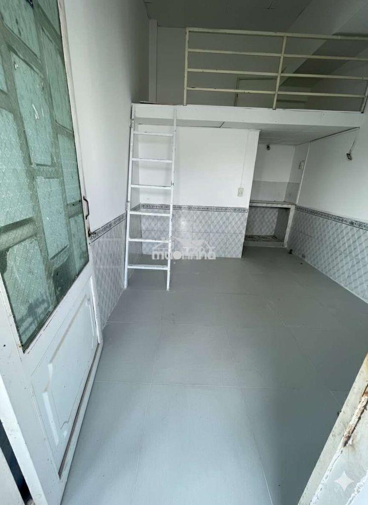 Cho thuê phòng thoáng mát rộng rãi có máy lạnh, gác, nhà xe rộng - 3