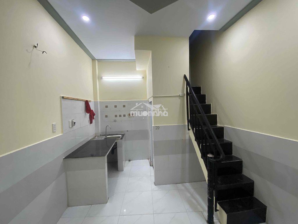 Cho thuê nhà nhỏ nguyên căn gần kcx tân thuận - 2