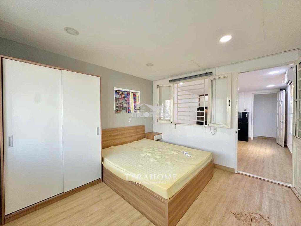 Căn 1pn tách bếp có ban công rộng 50m2 fullnt ngay chợ bà chiểu, nthx - 2