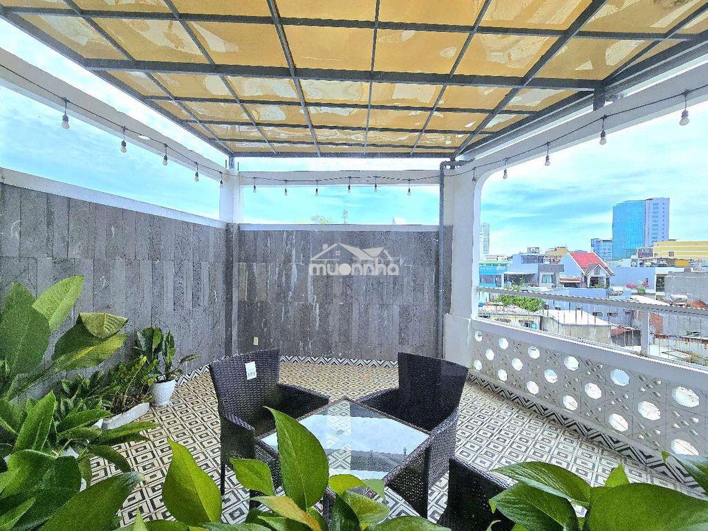 Gần cầu rồng, nhà có gara đậu ô tô, các phòng ngủ đều có wc riêng - 2