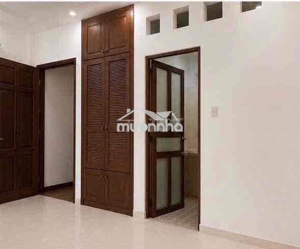 Phòng kế siêu thị coopmart-wc riêng