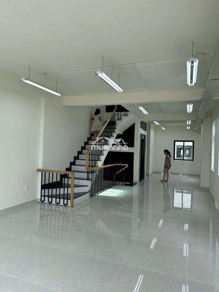 Cho thuê shophouse hoàn thiện 1trệt 4lầu có thang máy mt đ.song hành  - 3