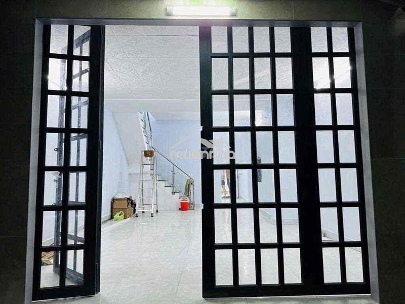 Nhà thuê hxh trần văn đang có máy lạnh