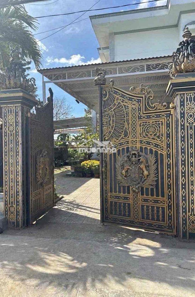 Bán nhà biệt thự, 2 mặt tiền, full nội thất gỗ hương cao cấp