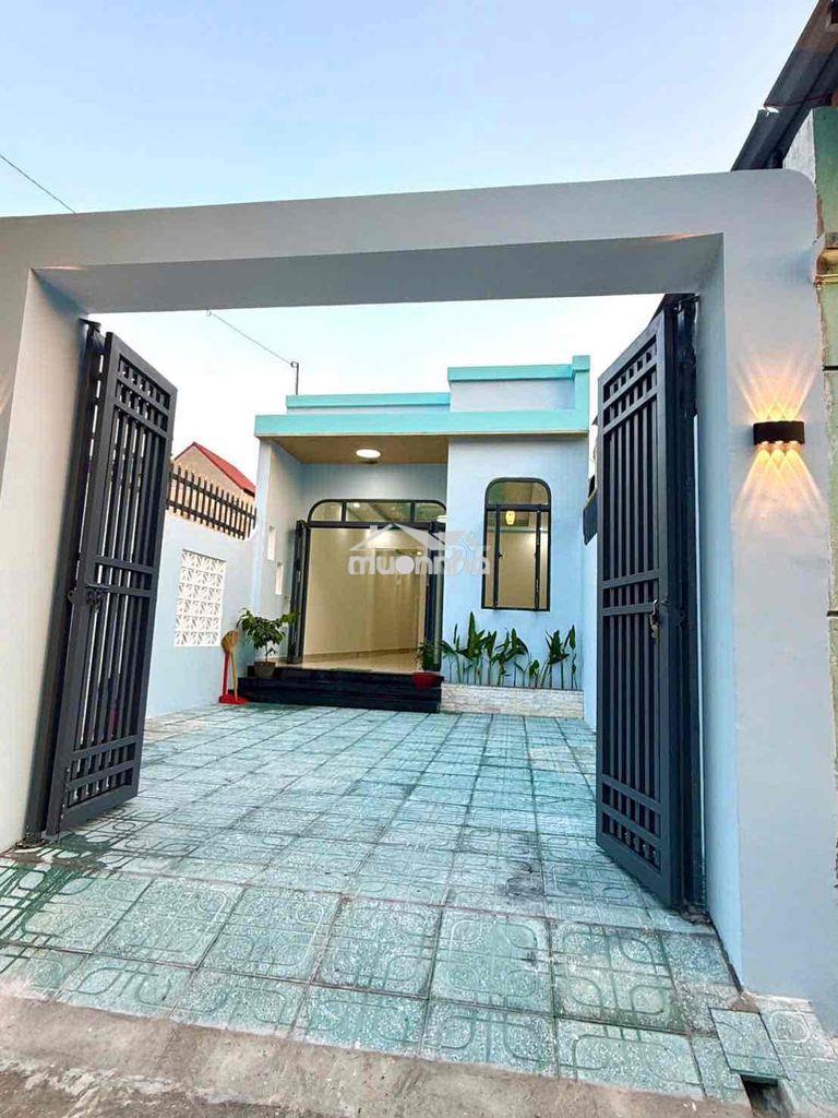 Bán nhà dt rộng,giá tốt, gần trung tâm tdm - 2