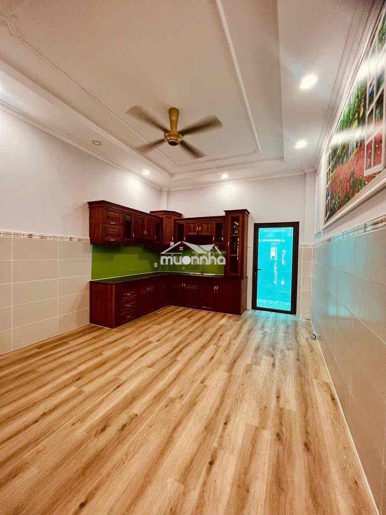 Cho thuê nhà dt 4x20 1trệt 3lầu 5pn 5wc hẻm xe tải gần chợ thạnh xuân - 2