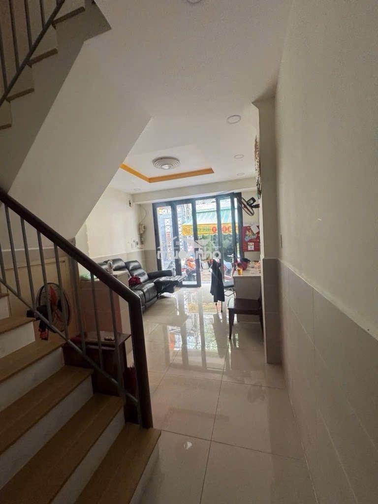 Bán nhà hẻm xe hơi trung tâm q3 dt 3,5x11m chỉ 6,9 tỷ