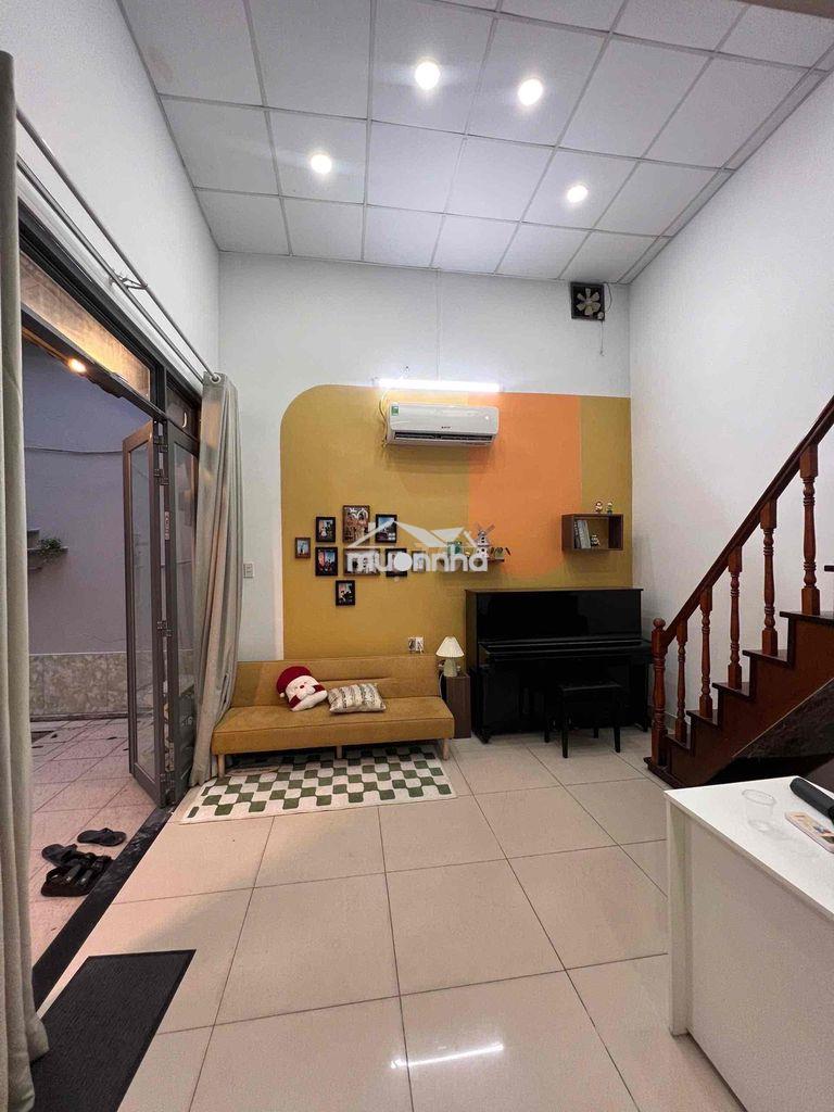 Nhà 4,5x10 lý chính thắng