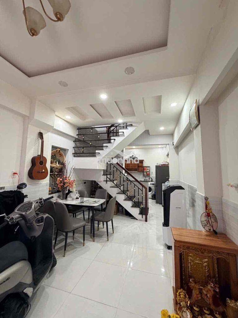 - Nhà bán dương bá trạc p2 q8 - dt : 3,5m x 9,5m