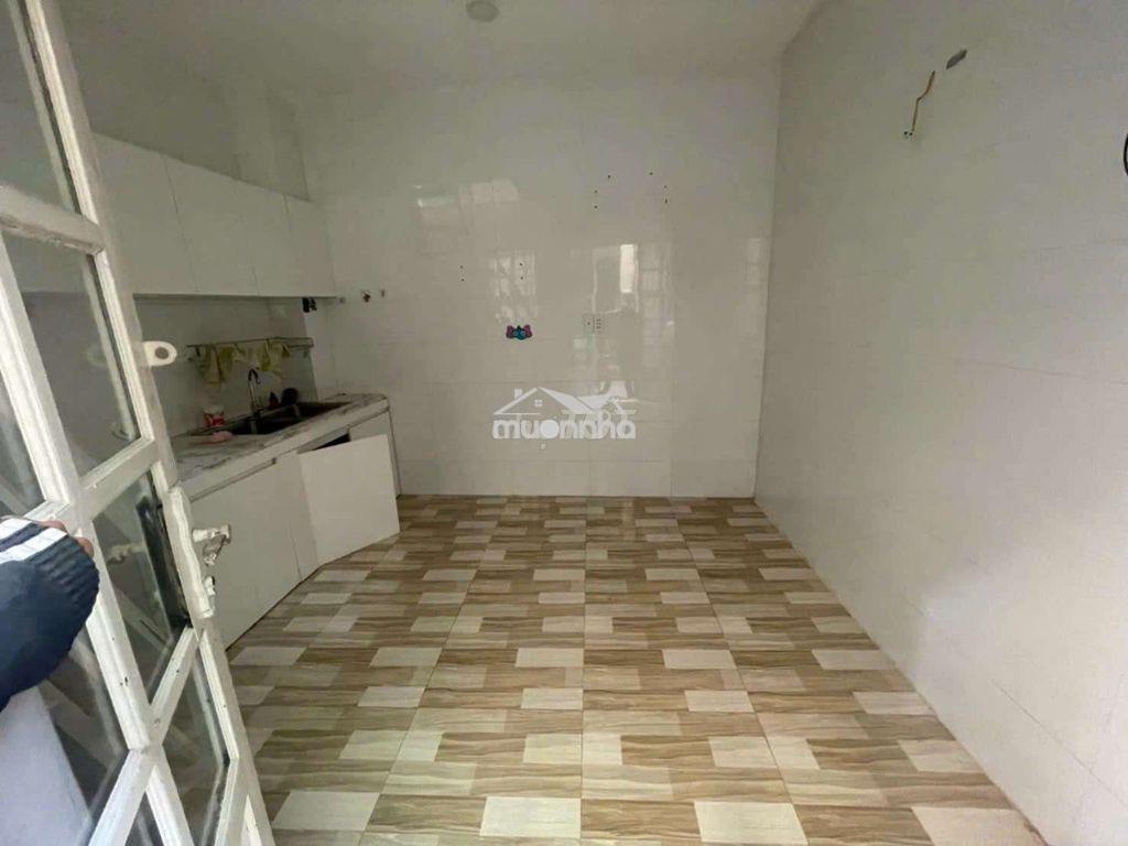 Cho thuê nhà đường hưng phú p8.q8 dt.3m6×3m6 } 1 lầu 1 phòng 1 toilet - 2