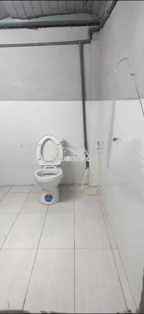 Cho thuê nhà mặt tiền ht06 - 3