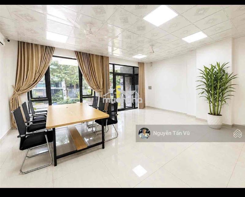 Toà nhà 7x18m cho thuê lễ từng tầng văn phòng tại vạn phúc city