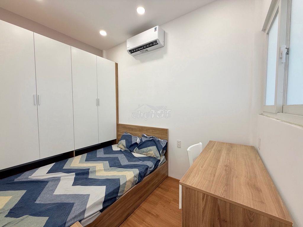 Chung cư lạc long quân, q.11 - 2pn 2wc , nội thất đẹp chỉ 2ty450 - 4