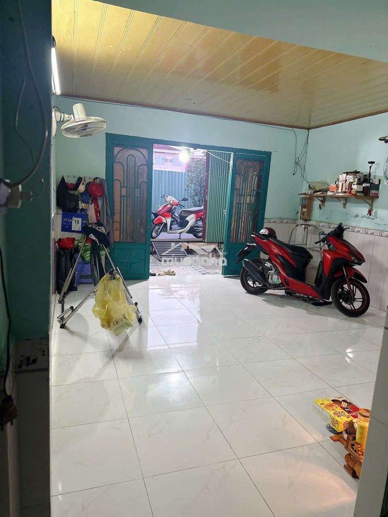 Cho thuê nhà xã bình hưng ql50