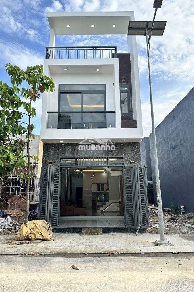 Bán nhà 1 trệt 1 lầu ngay chợ tân hiệp tân uyên bình dương