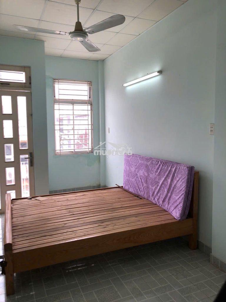 Cho thuê nhà hẻm đường bông sao quận 8,  80m2, 2pn, 7.5 tr/th - 4