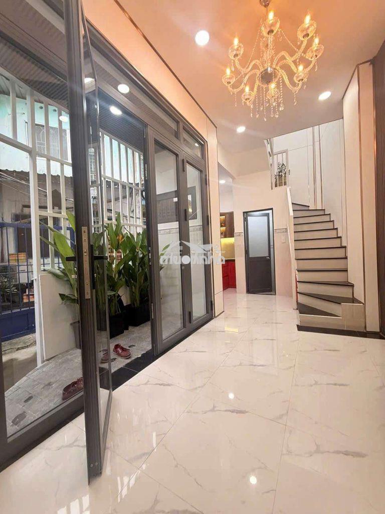 Nhà mới giá rẻ tiện cho gia đình trẻ mới cưới hoặc cho con đi học  