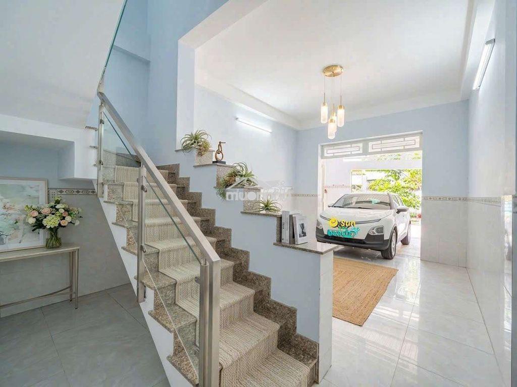 Nhà 2 tầng ôtô ngủ trong nhà gần lê văn việt - 4