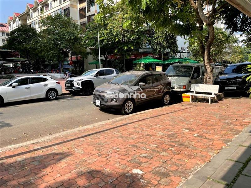Biệt thự 4 tầng (ngang 8m x dài 24m), tân thuận đông, q7.